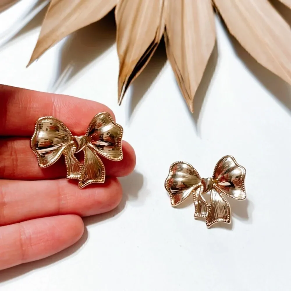 Gold bow stud earrings #794
